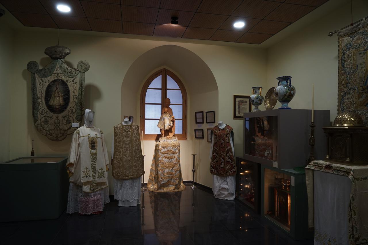Monasterio De Santa Maria De Valvanera Anguiano Zewnętrze zdjęcie